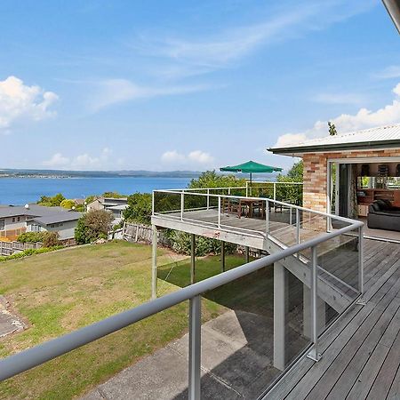 Lofty Lakeviews - Acacia Bay Holiday Home 타우포 호 외부 사진